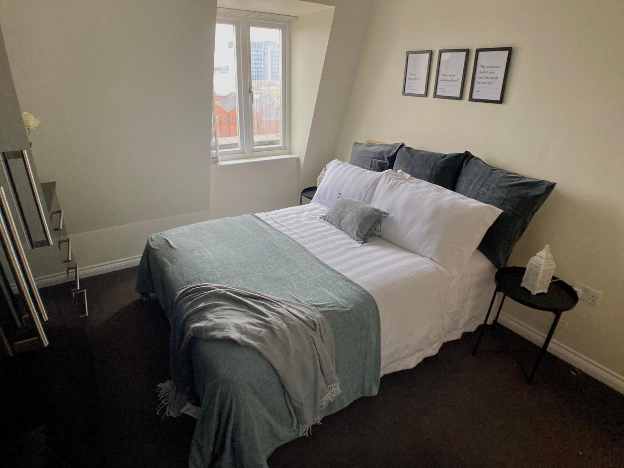 Cathedral Quarter Apartments 贝尔法斯特 外观 照片